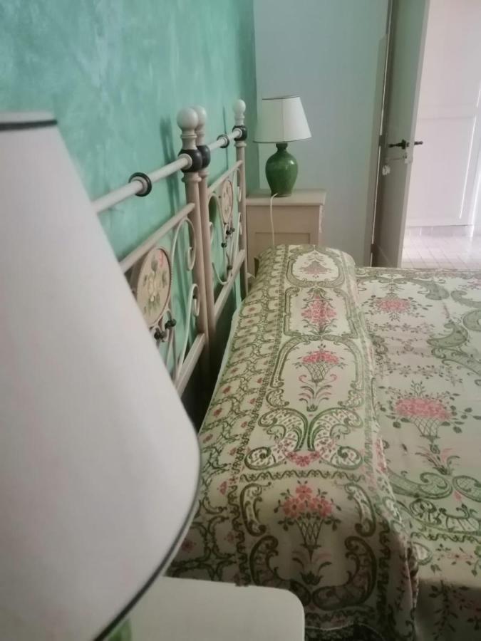 Bed and Breakfast Anticadimora Dei Pepe Salve Esterno foto