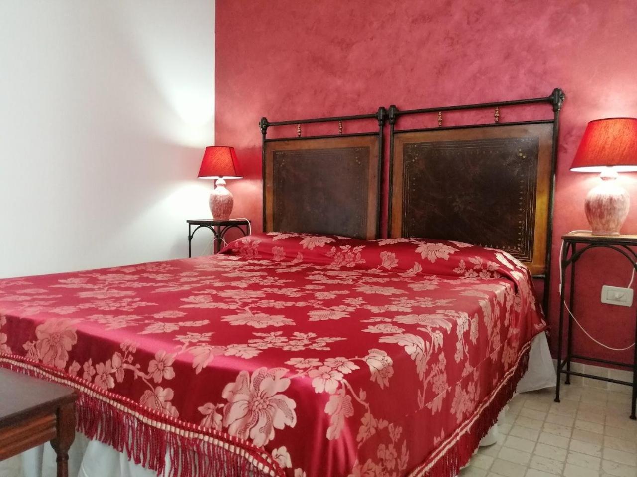 Bed and Breakfast Anticadimora Dei Pepe Salve Esterno foto